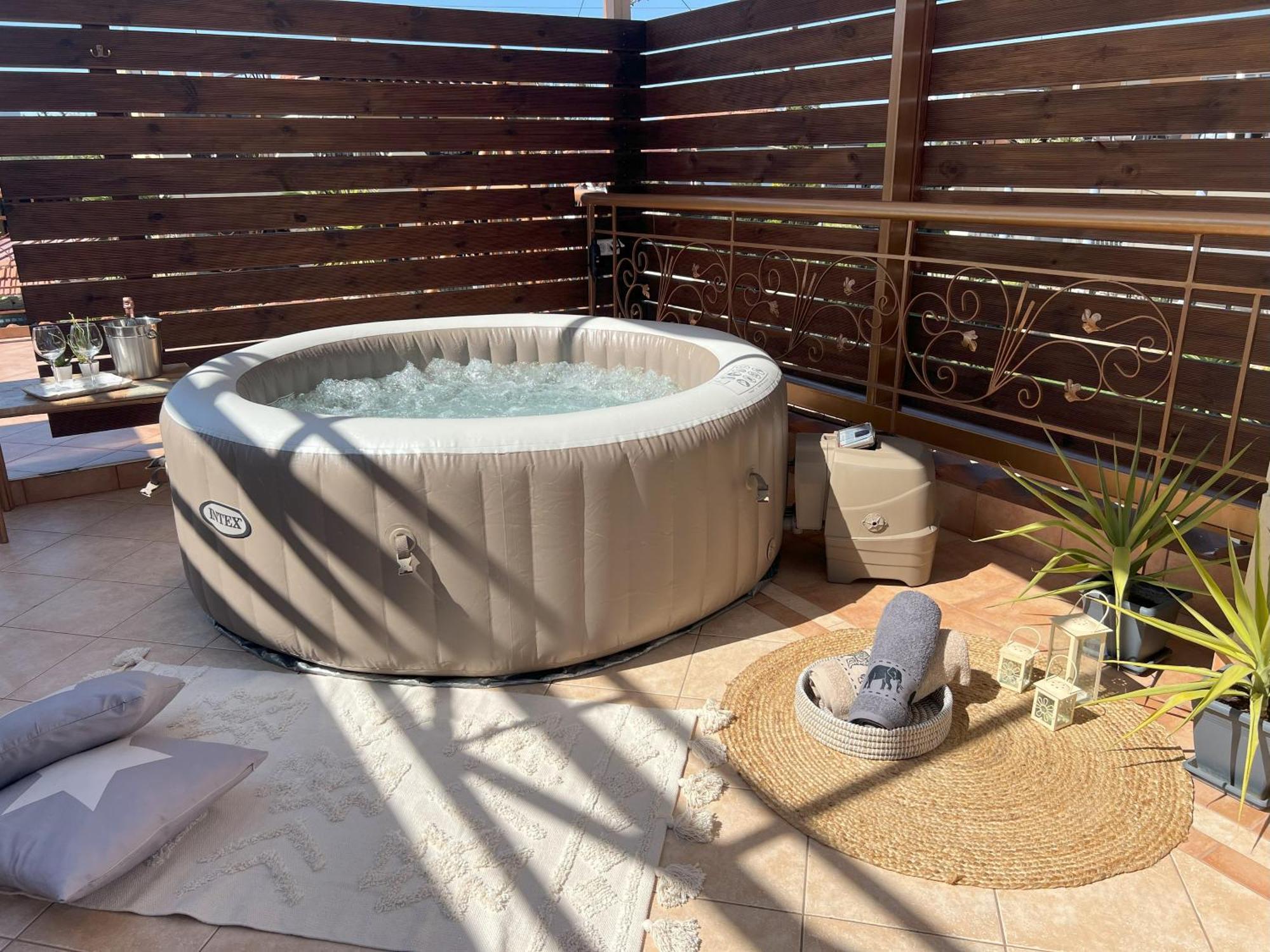 Doormat# Wait 'N Sea, Jacuzzi, Luxury Stone House Epanomi Exterior foto